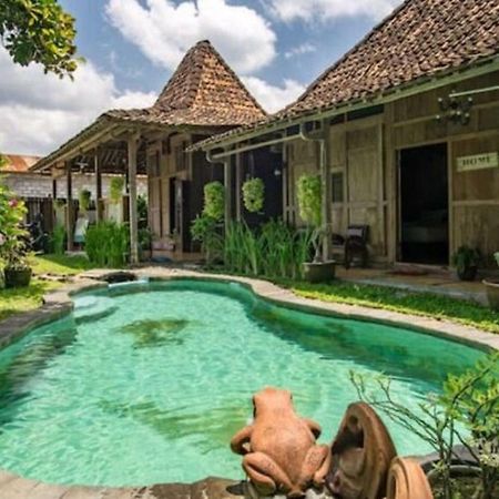 D'Omah Yogya Hotel Bantul Exterior photo