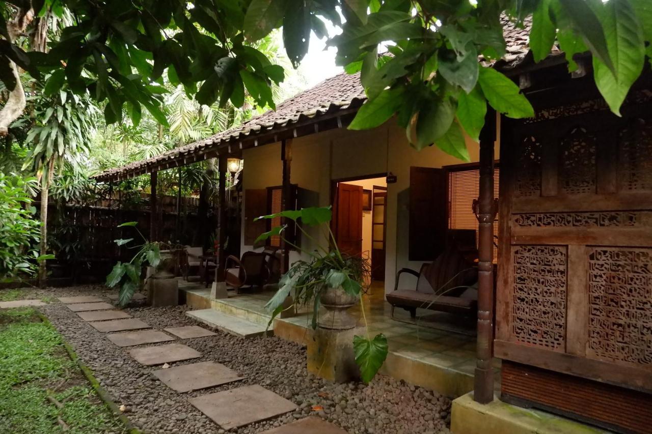 D'Omah Yogya Hotel Bantul Exterior photo