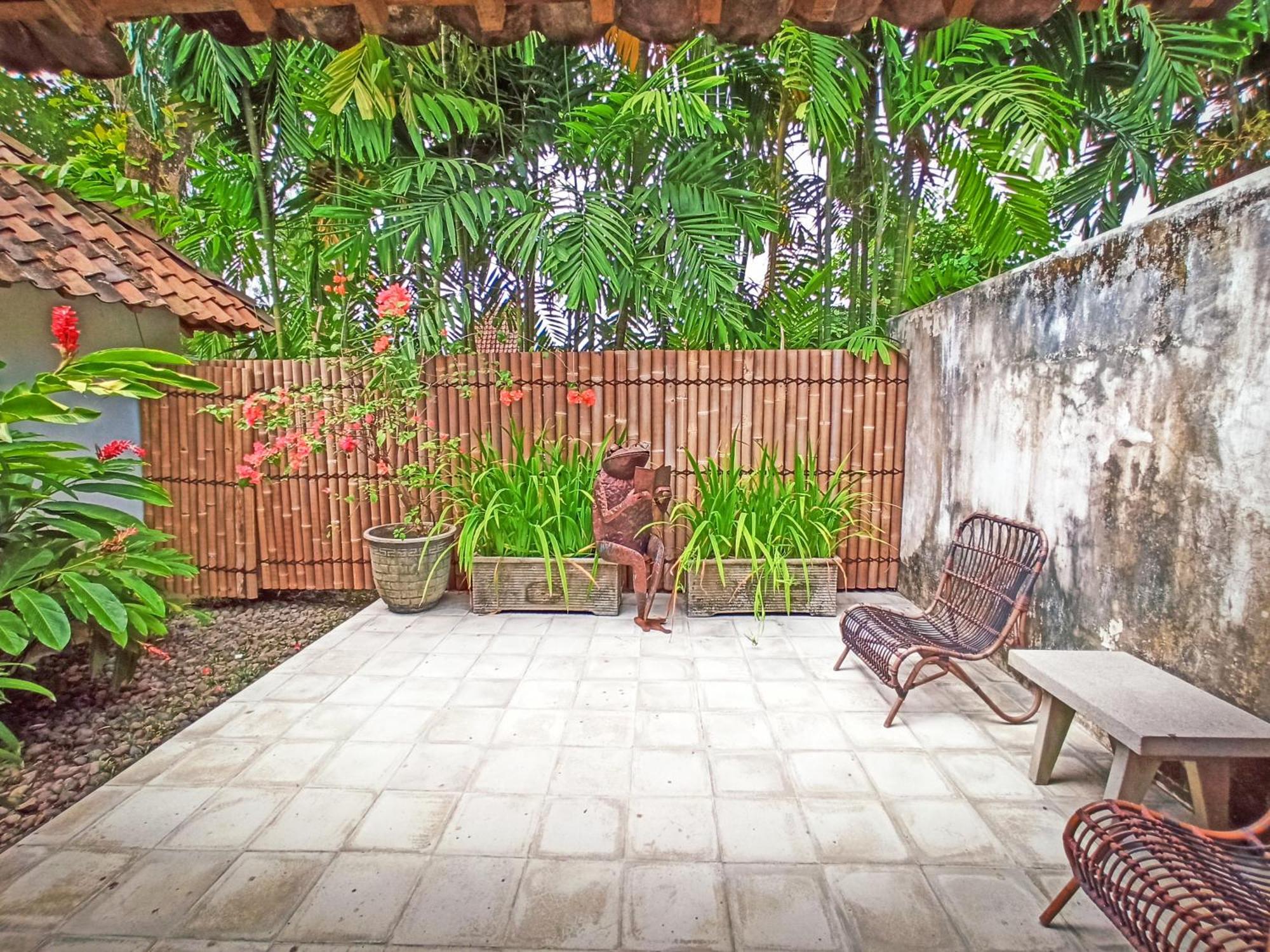 D'Omah Yogya Hotel Bantul Exterior photo