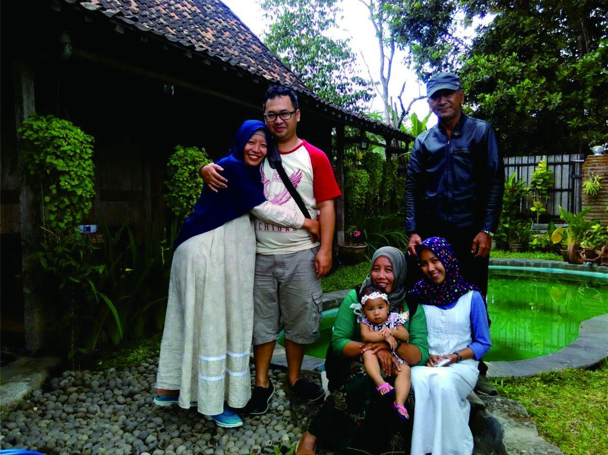D'Omah Yogya Hotel Bantul Exterior photo