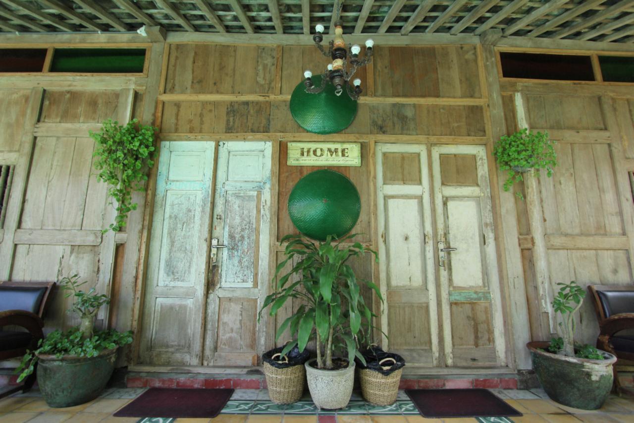 D'Omah Yogya Hotel Bantul Exterior photo
